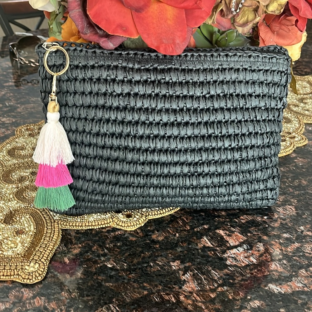 Fallon & Royce Women’s Dylan Straw Clutch In Black With Detachable Strap